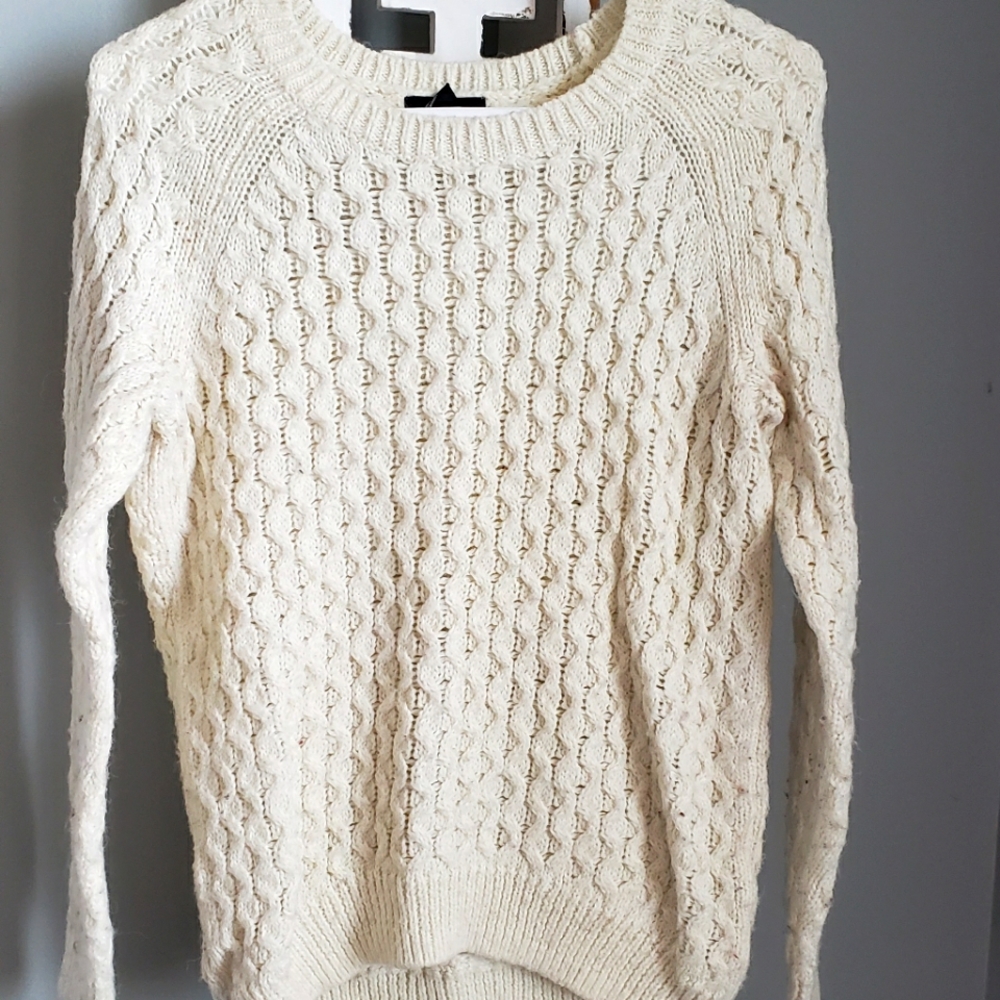 H& M Cream cable knit sweater